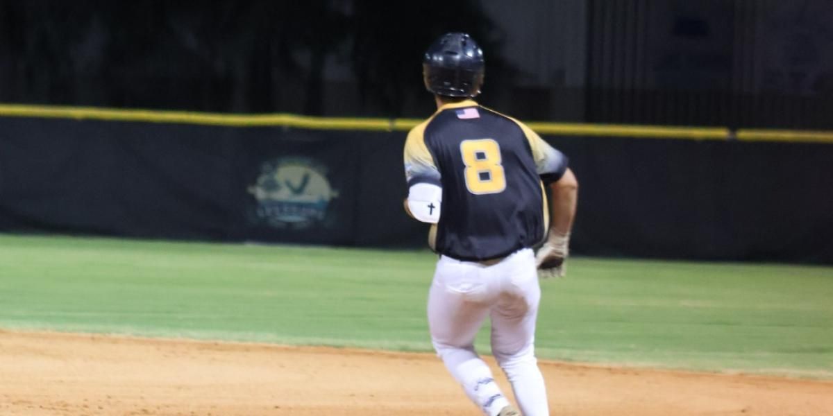 Banasiak sends the fans home happy in a 5-4 win for Leesburg 