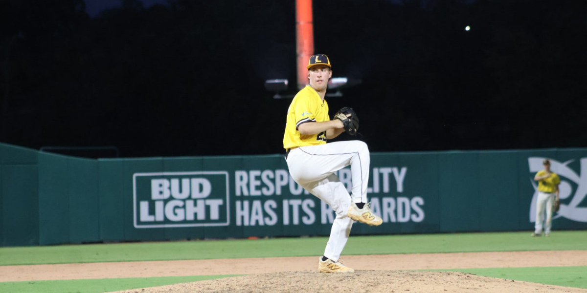 Lightning Capitalize on Errors to Edge River Rats
