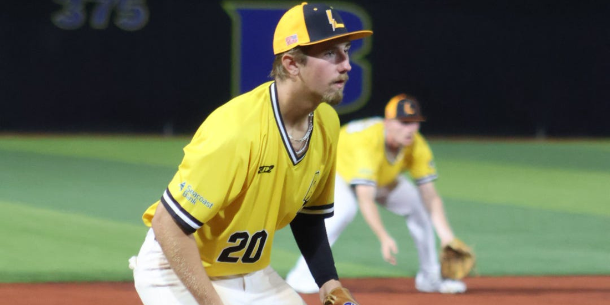 Lightning Dominate Squeeze in 16-0 Shutout Victory