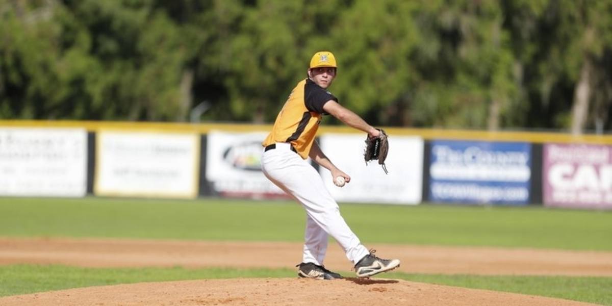 Lightning Take Game One Behind Shapiro’s Complete Game Masterpiece