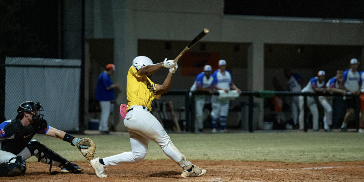 The Lightning Win 3-2 After a Walk-Off Error in Extra Innings